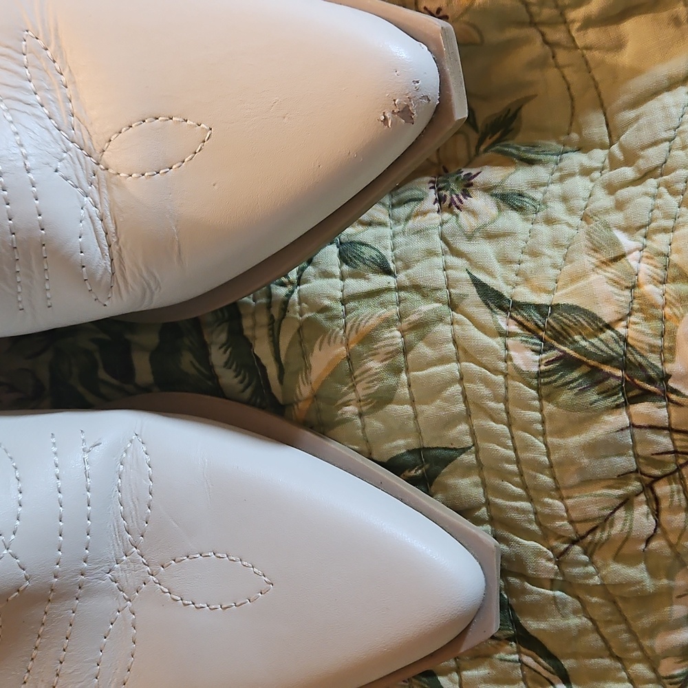 Steve Madden White Windie Boots Size 9.5M - Picture 7 of 12
